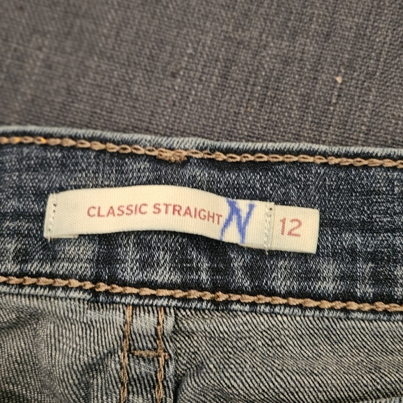 3/$25 Bundle ur 2 favs! Levi's classic straight jeans size 12 - Picture 4 of 5